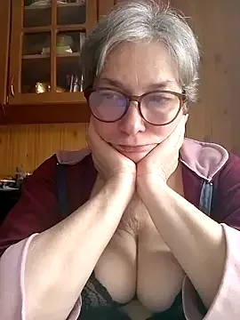 anli5 – webcam model profile photo Image 6