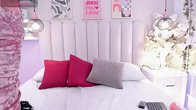 ElaRossie – webcam model profile photo Image 4