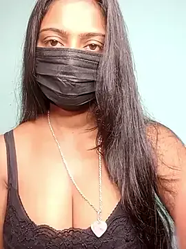 Evie – webcam model profile photo Image 3