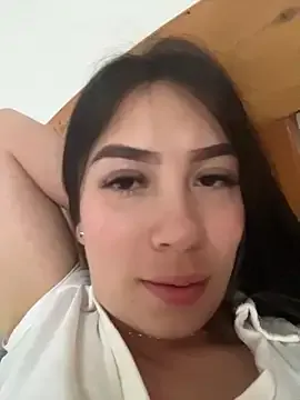 MiraKova – webcam model profile photo Image 13