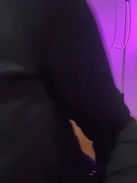 Eleena_AND_Tyler – webcam model profile photo Image 4