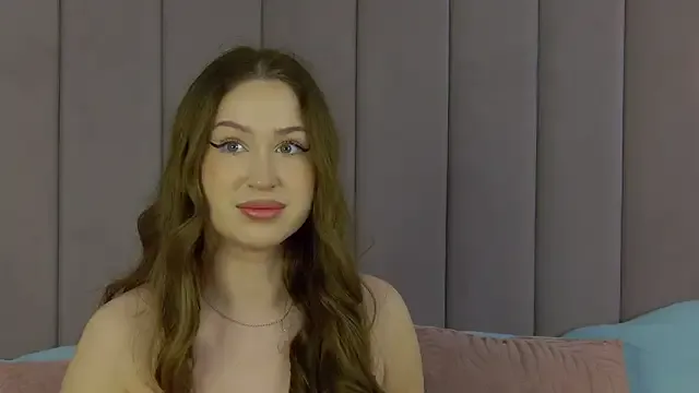 YasmienAtos – webcam model profile photo Image 19