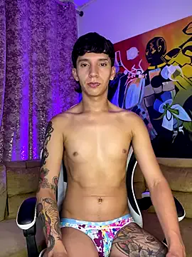 YasmienAtos – webcam model profile photo Image 16