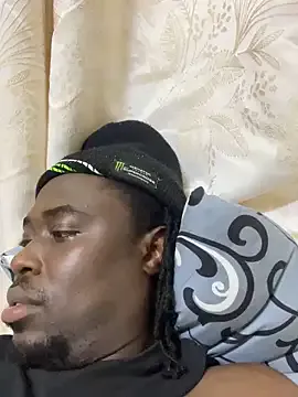 MiraKova – webcam model profile photo Image 10