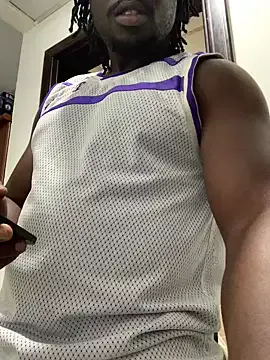 MiraKova – webcam model profile photo Image 17