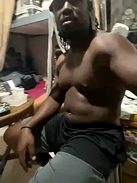 MiraKova – webcam model profile photo Image 7