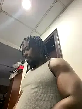 MiraKova – webcam model profile photo Image 8