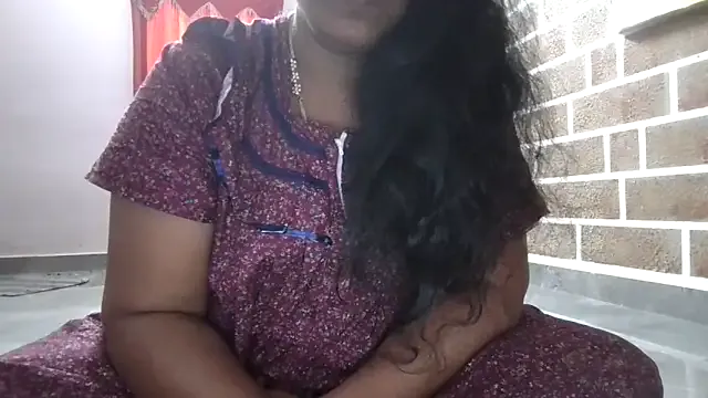 FariBanxOfficial – webcam model profile photo Image 3
