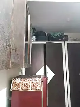 MadelineLane – webcam model profile photo Image 13