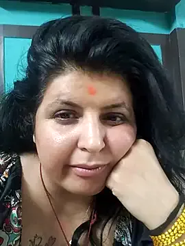 MadelineLane – webcam model profile photo Image 6