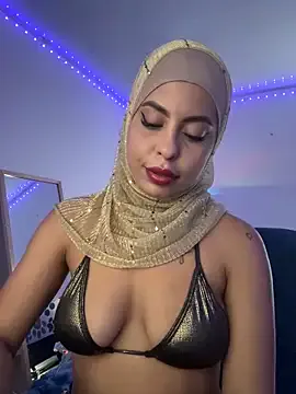 Horny-Mommy-Dirty – webcam model profile photo Image 5