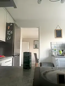 EsmeBrowm – webcam model profile photo Image 11