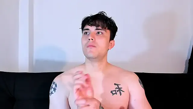 AdaNash – webcam model profile photo Image 15