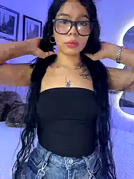 ArianaRoux – webcam model profile photo Image 17