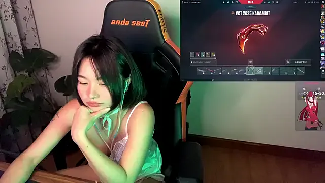 EsmeBrowm – webcam model profile photo Image 2