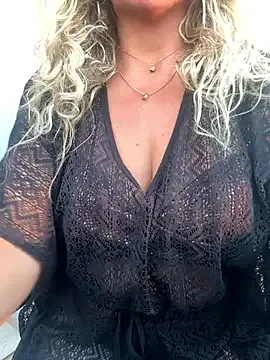 ZoeBarnett – webcam model profile photo Image 16