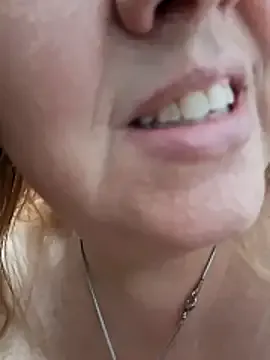 MollyTurbay – webcam model profile photo Image 14