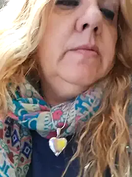 AnnAbbey – webcam model profile photo Image 4