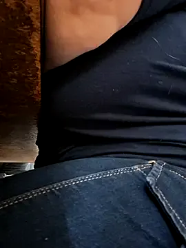 MollyTurbay – webcam model profile photo Image 6