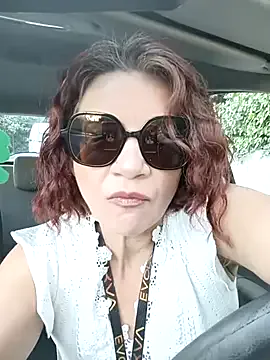 Dolce – webcam model profile photo Image 12