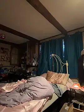 MelinaLuviani – webcam model profile photo Image 10