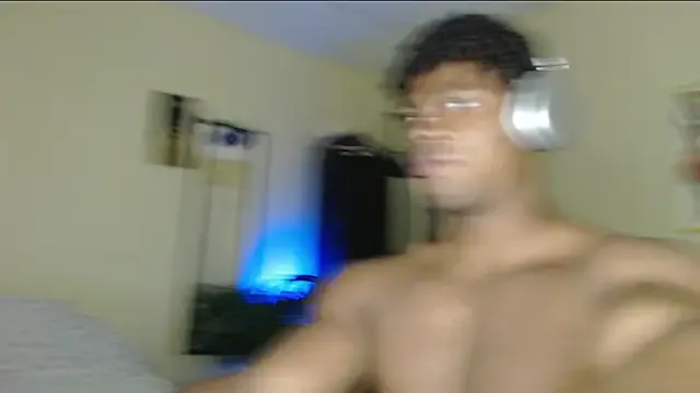 EsmeBrowm – webcam model profile photo Image 15