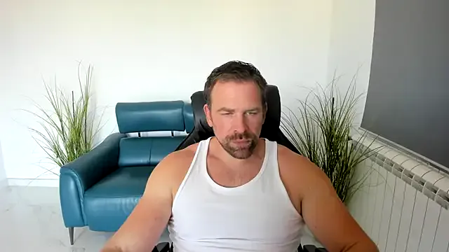 nagi_112 – webcam model profile photo Image 3