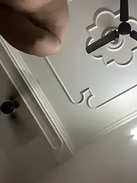 SerenaStar – webcam model profile photo Image 13