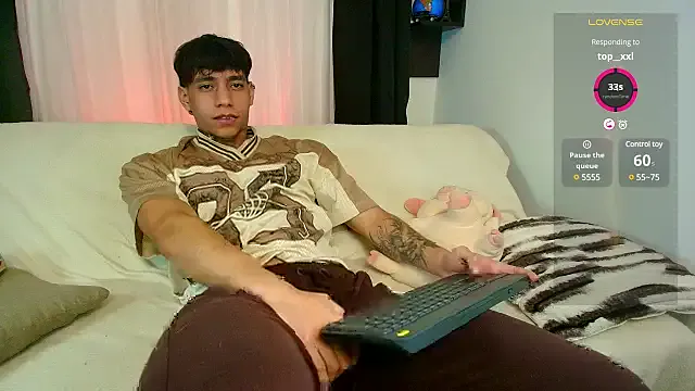 sayaka_xo – webcam model profile photo Image 4