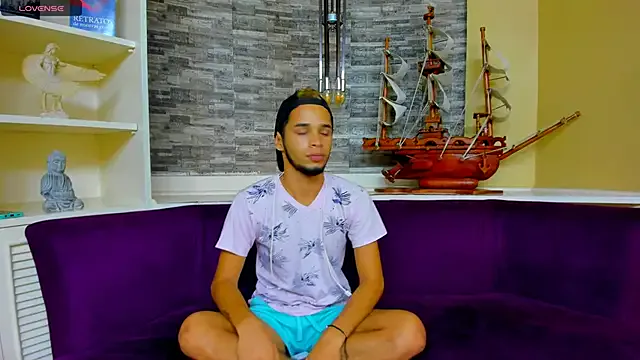 -The-sweet-couple- – webcam model profile photo Image 4