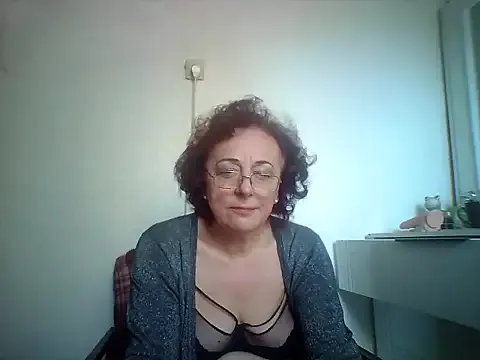 Taylorlove303 – webcam model profile photo Image 9
