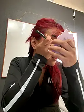 Mediumsomnambula – webcam model profile photo Image 18