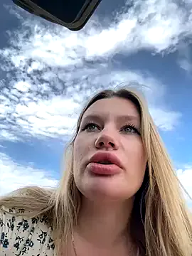 b4by-Emilia – webcam model profile photo Image 19