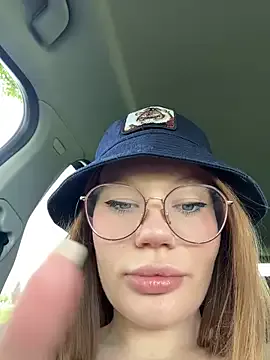 justmilaa Image 5