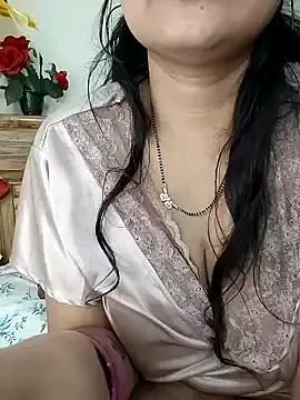 kaamuk_shweta Image 16