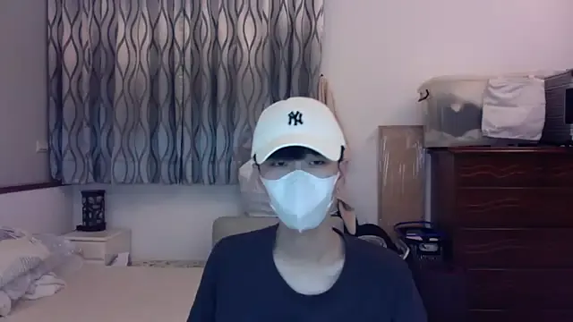 AdeleWood – webcam model profile photo Image 5