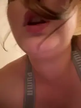 EsmeBrowm – webcam model profile photo Image 15