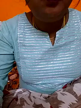 -SweetDi- – webcam model profile photo Image 2