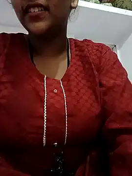 KateGale – webcam model profile photo Image 2