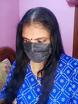 PaulinaGiovanni – webcam model profile photo Image 3