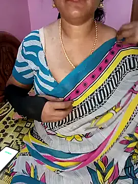 PaulinaGiovanni – webcam model profile photo Image 9