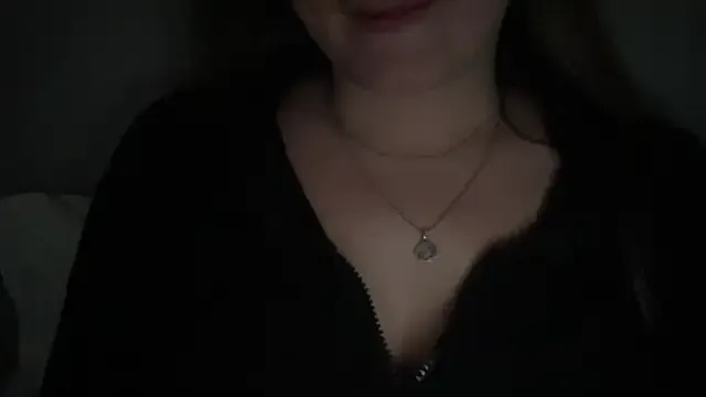 MiaPersy – webcam model profile photo Image 2