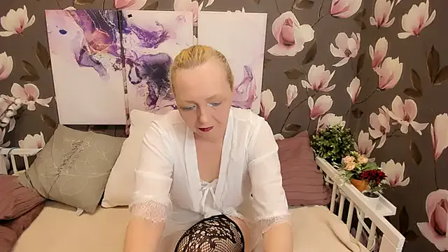 Karen_Villis Image 2