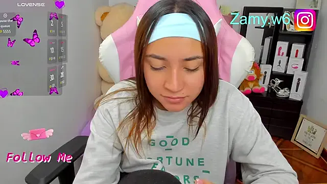 YasmienAtos – webcam model profile photo Image 8