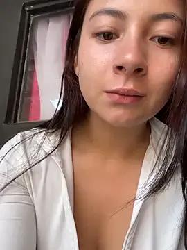 V-Hot-Sweti – webcam model profile photo Image 5