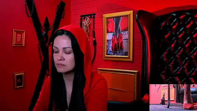 MiraKova – webcam model profile photo Image 10