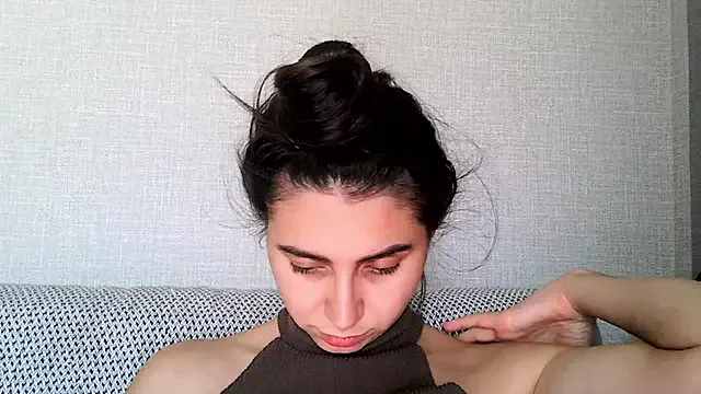 Sandhya_77 – webcam model profile photo Image 6