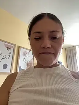 LovelyLydia – webcam model profile photo Image 7