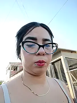 LillyRoyse – webcam model profile photo Image 12