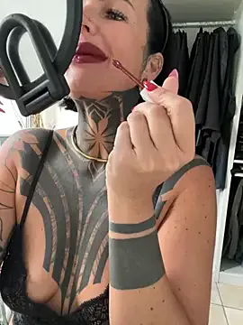 SerenaStar – webcam model profile photo Image 18